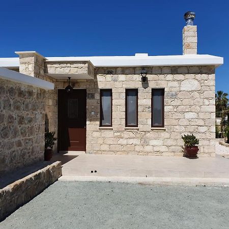 Villa Yermanina Geroskipou Bagian luar foto