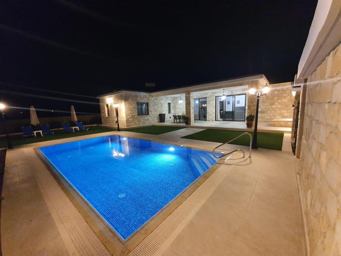 Villa Yermanina Geroskipou Bagian luar foto
