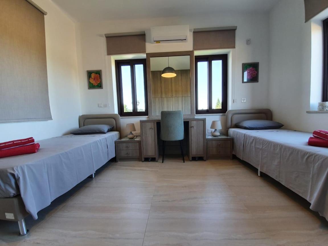 Villa Yermanina Geroskipou Bagian luar foto