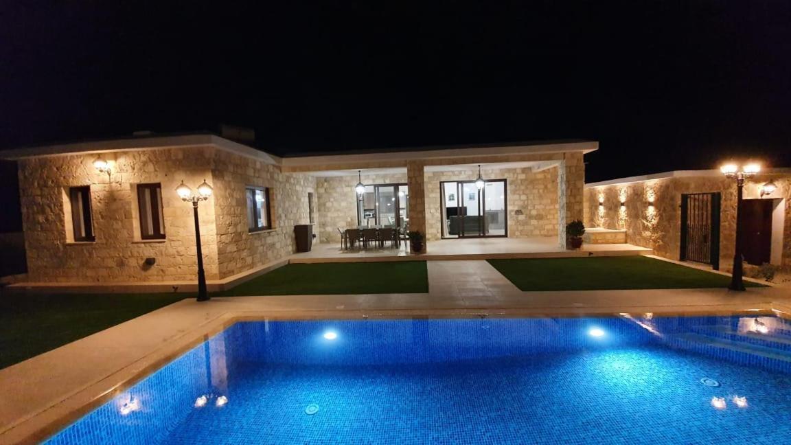 Villa Yermanina Geroskipou Bagian luar foto